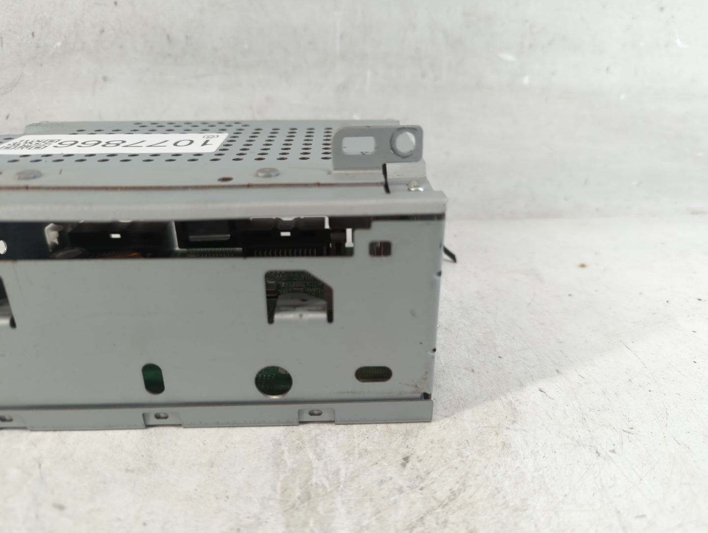 2018 Ford Focus Radio AM FM Cd Player Receiver Replacement P/N:JM5T-18D818-BA Fits OEM Used Auto Parts - Oemusedautoparts1.com