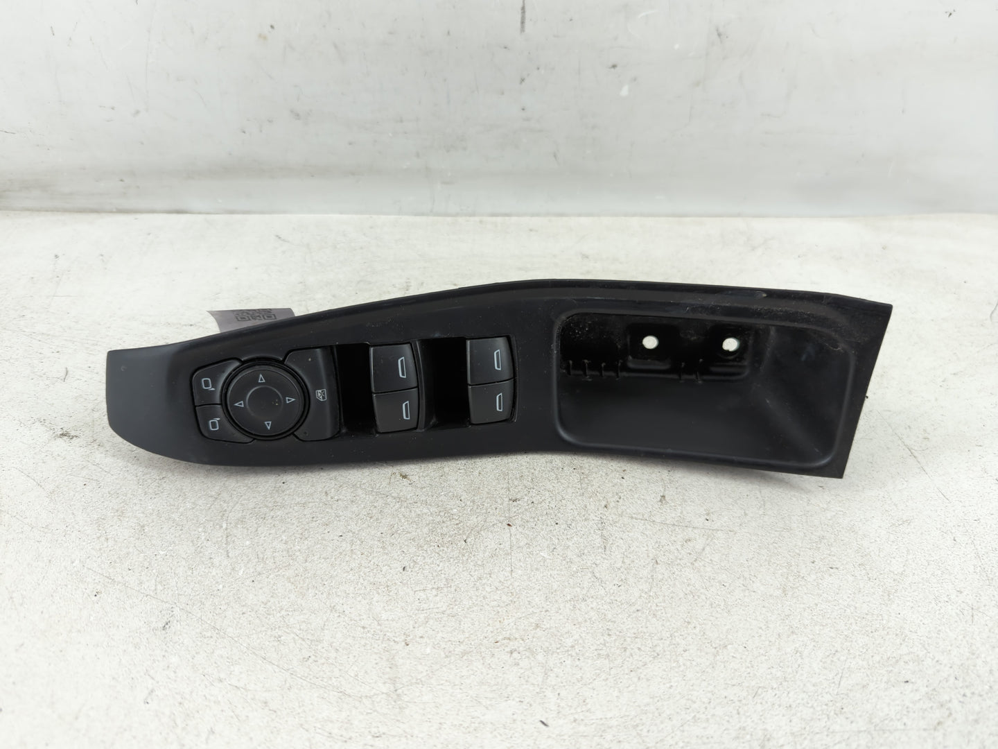 2018 Chevrolet Traverse Master Power Window Switch Replacement Driver Side Left P/N:84151774 Fits Fits 2017 2019 2020 OEM Used Auto Parts - Oemusedautoparts1.com