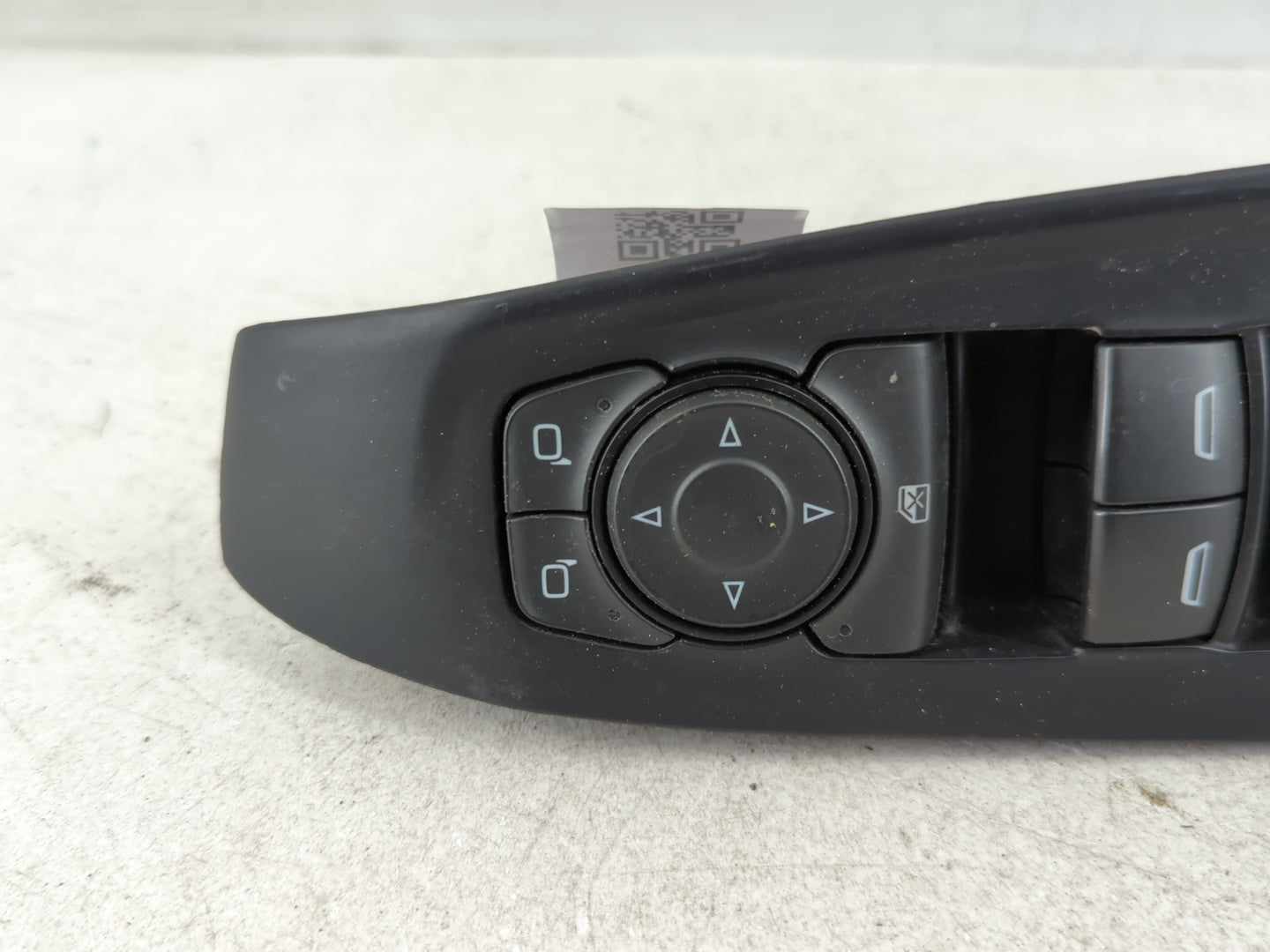 2018 Chevrolet Traverse Master Power Window Switch Replacement Driver Side Left P/N:84151774 Fits Fits 2017 2019 2020 OEM Used Auto Parts - Oemusedautoparts1.com