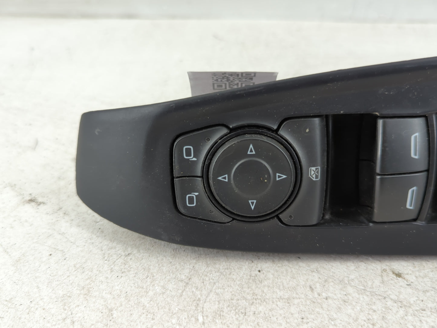 2018 Chevrolet Traverse Master Power Window Switch Replacement Driver Side Left P/N:84151774 Fits Fits 2017 2019 2020 OEM Used Auto Parts - Oemusedautoparts1.com
