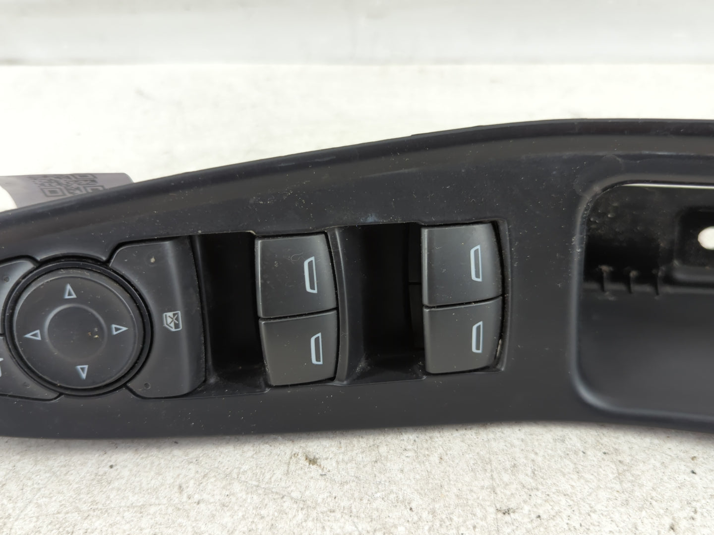 2018 Chevrolet Traverse Master Power Window Switch Replacement Driver Side Left P/N:84151774 Fits Fits 2017 2019 2020 OEM Used Auto Parts - Oemusedautoparts1.com