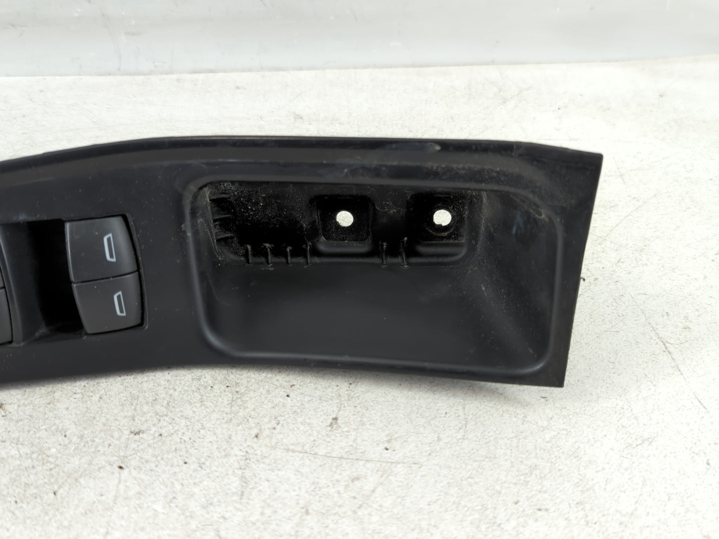 2018 Chevrolet Traverse Master Power Window Switch Replacement Driver Side Left P/N:84151774 Fits Fits 2017 2019 2020 OEM Used Auto Parts - Oemusedautoparts1.com