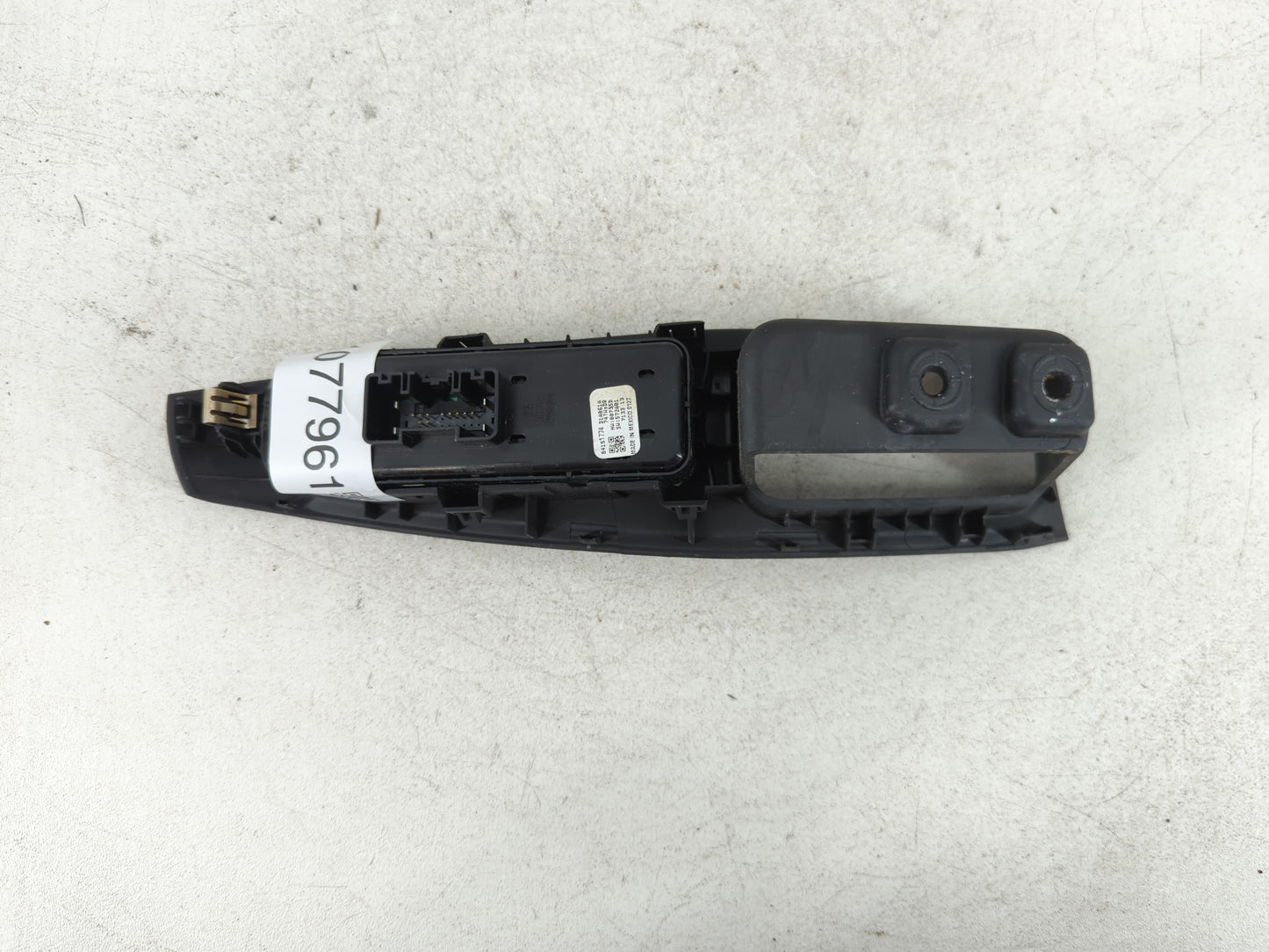 2018 Chevrolet Traverse Master Power Window Switch Replacement Driver Side Left P/N:84151774 Fits Fits 2017 2019 2020 OEM Used Auto Parts - Oemusedautoparts1.com