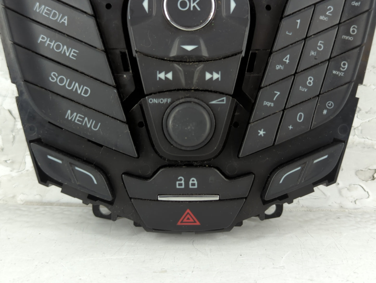 2013-2014 Ford Focus Radio AM FM Cd Player Receiver Replacement P/N:DM5T 18K811 LA Fits Fits 2013 2014 OEM Used Auto Parts - Oemusedautoparts1.com