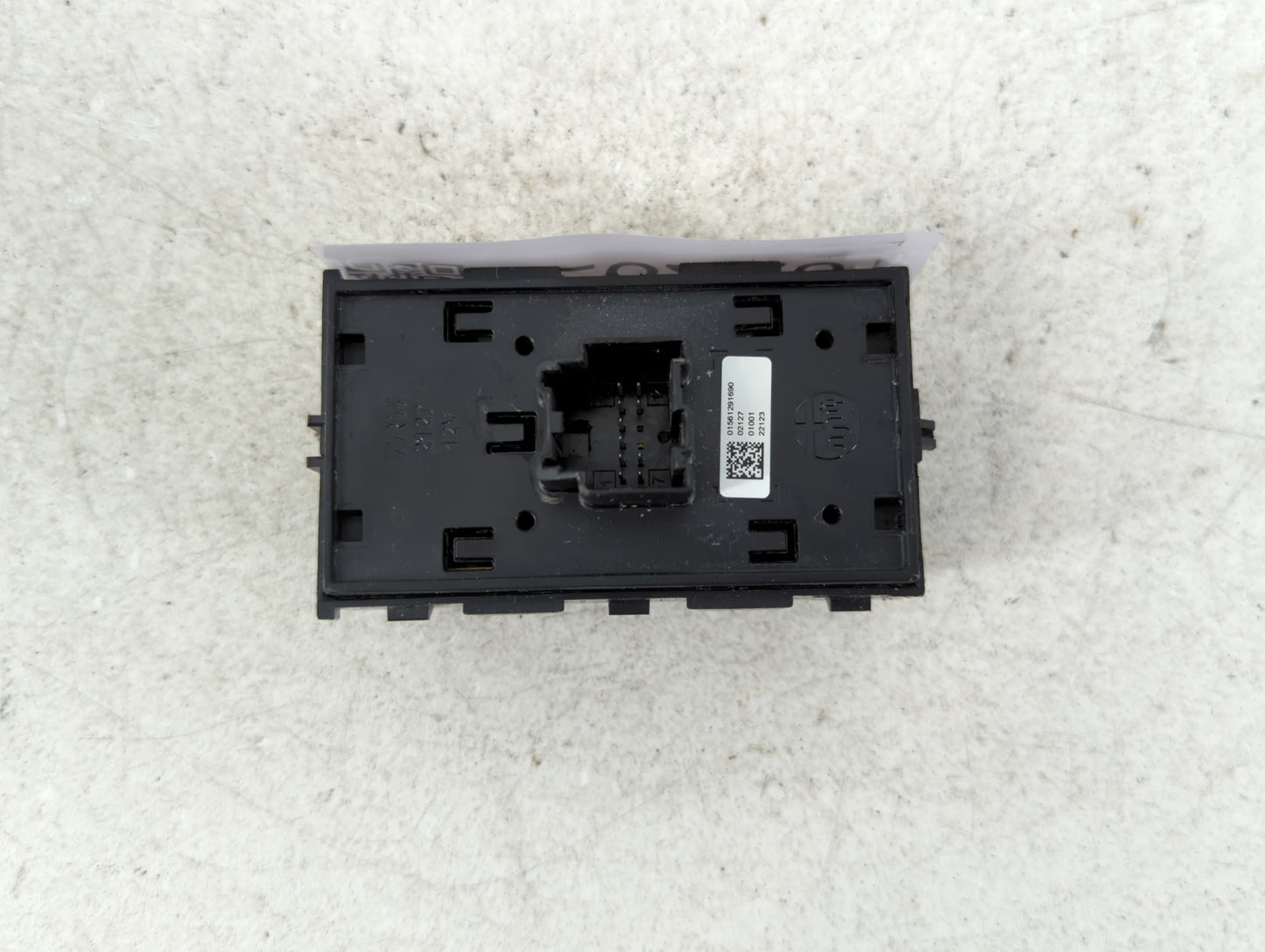 2024 Alfa Romeo Stelvio Master Power Window Switch Replacement Driver Side Left P/N:01561291690 Fits OEM Used Auto Parts - Oemusedautoparts1.com