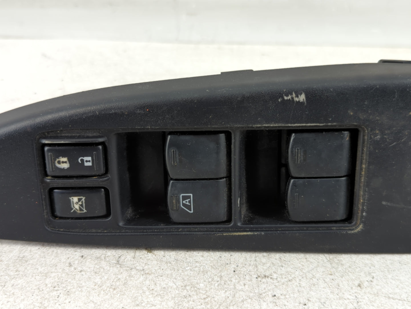 2010-2012 Subaru Legacy Master Power Window Switch Replacement Driver Side Left P/N:157481 Fits Fits 2010 2011 2012 OEM Used Auto Parts - Oemusedautoparts1.com
