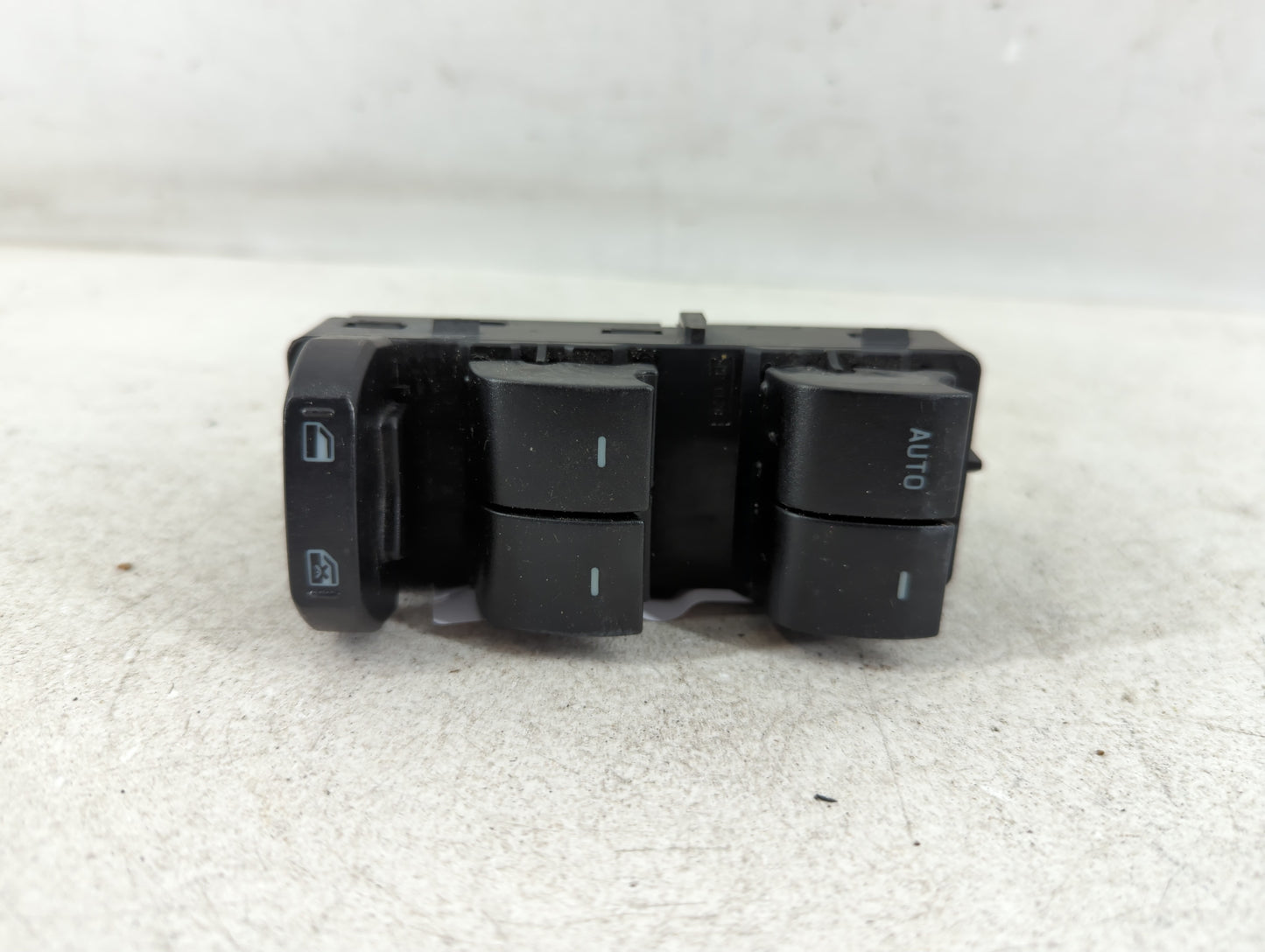 2008-2012 Ford Escape Master Power Window Switch Replacement Driver Side Left P/N:8L8T-14540-ACW Fits OEM Used Auto Parts - Oemusedautoparts1.com