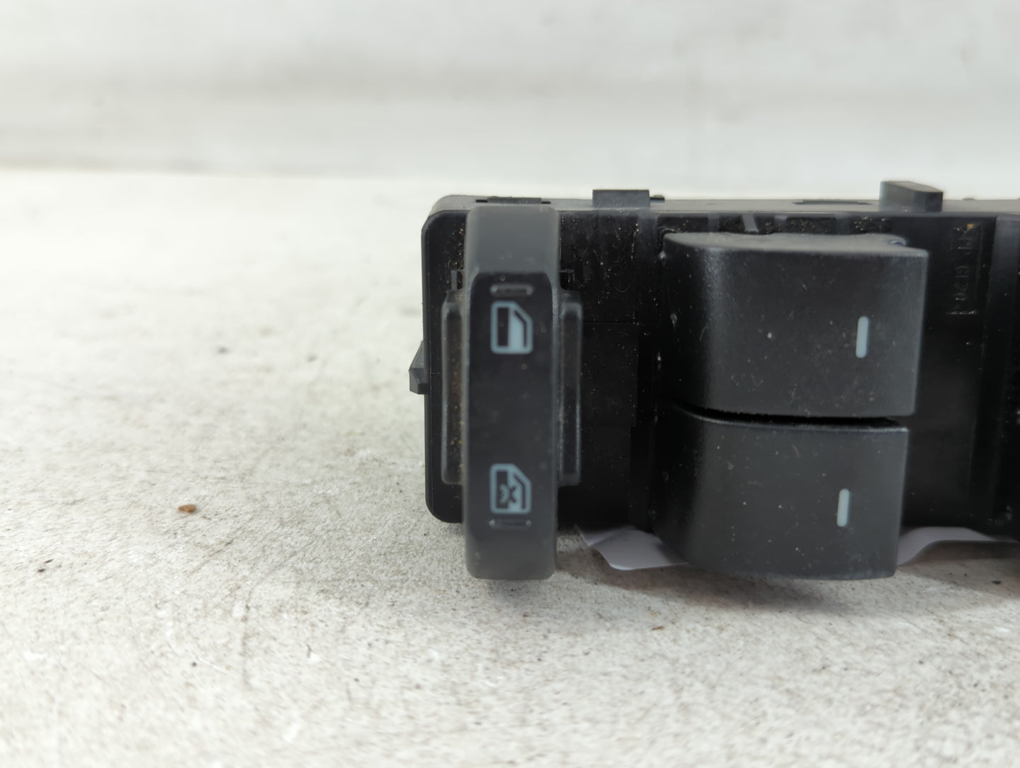 2008-2012 Ford Escape Master Power Window Switch Replacement Driver Side Left P/N:8L8T-14540-ACW Fits OEM Used Auto Parts - Oemusedautoparts1.com