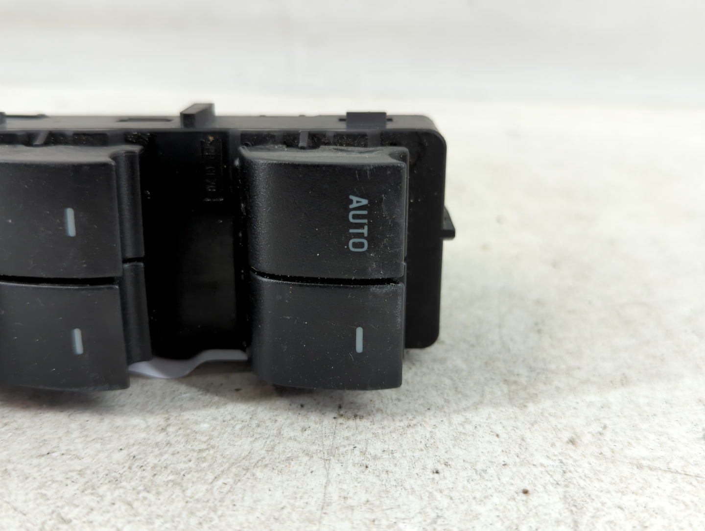 2008-2012 Ford Escape Master Power Window Switch Replacement Driver Side Left P/N:8L8T-14540-ACW Fits OEM Used Auto Parts - Oemusedautoparts1.com