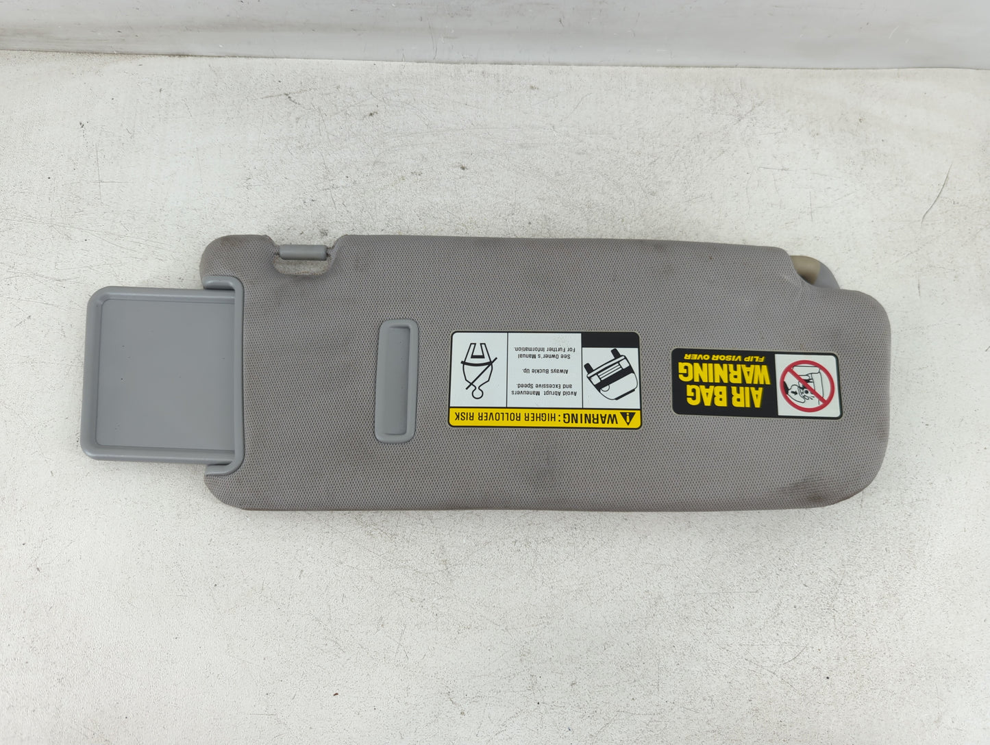 2010-2012 Hyundai Santa Fe Sun Visor Shade Replacement Driver Left Mirror Fits Fits 2010 2011 2012 OEM Used Auto Parts - Oemusedautoparts1.com