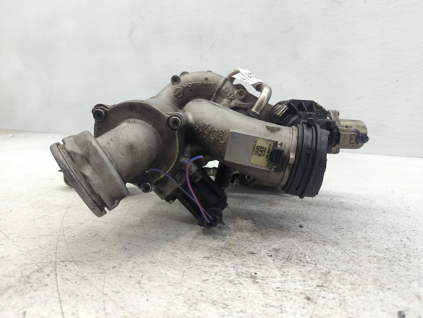 2018 Volkswagen Passat Turbocharger Exhaust Manifold With Turbo Charger - Oemusedautoparts1.com