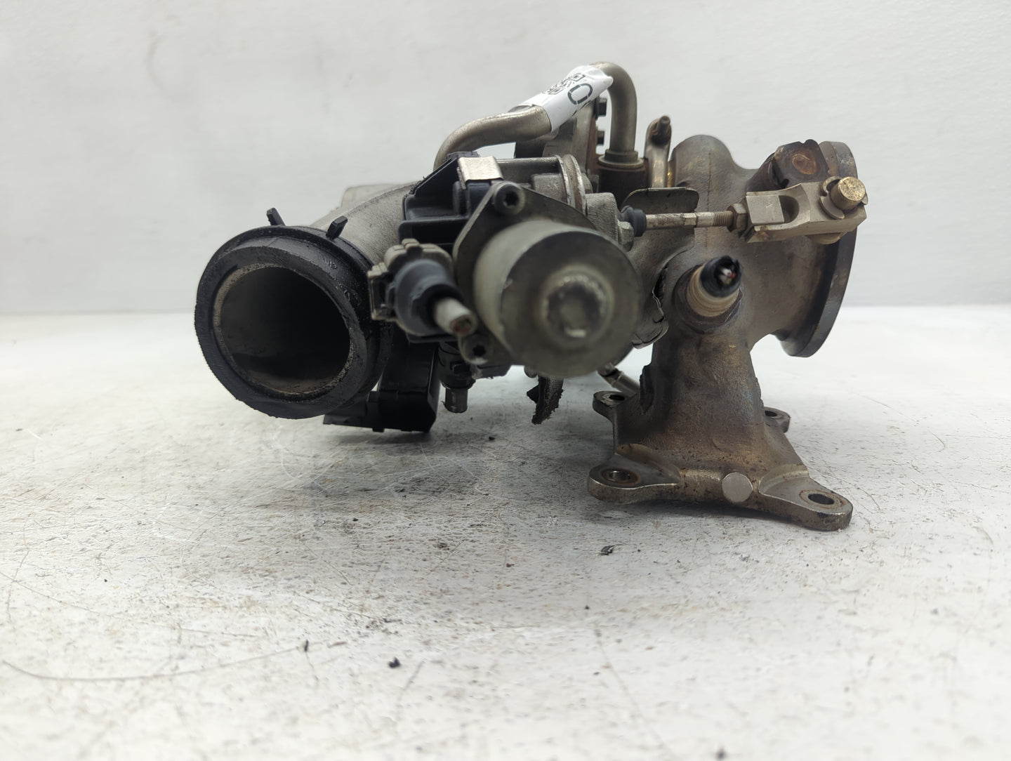 2018 Volkswagen Passat Turbocharger Exhaust Manifold With Turbo Charger - Oemusedautoparts1.com