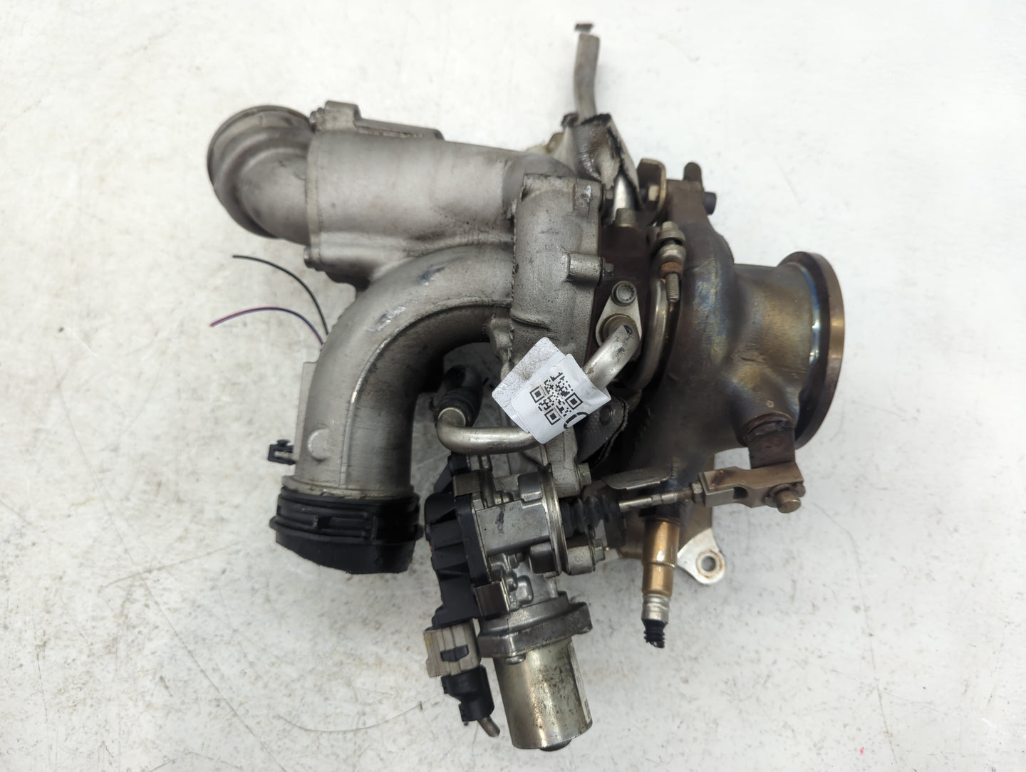 2018 Volkswagen Passat Turbocharger Exhaust Manifold With Turbo Charger - Oemusedautoparts1.com