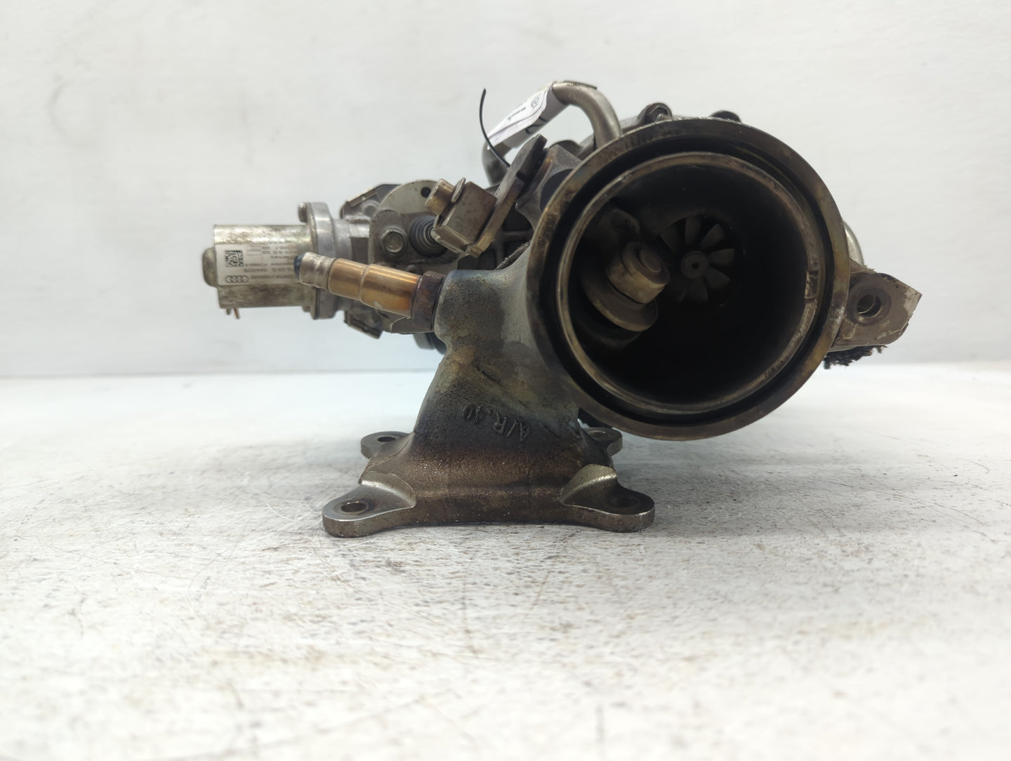 2018 Volkswagen Passat Turbocharger Exhaust Manifold With Turbo Charger - Oemusedautoparts1.com