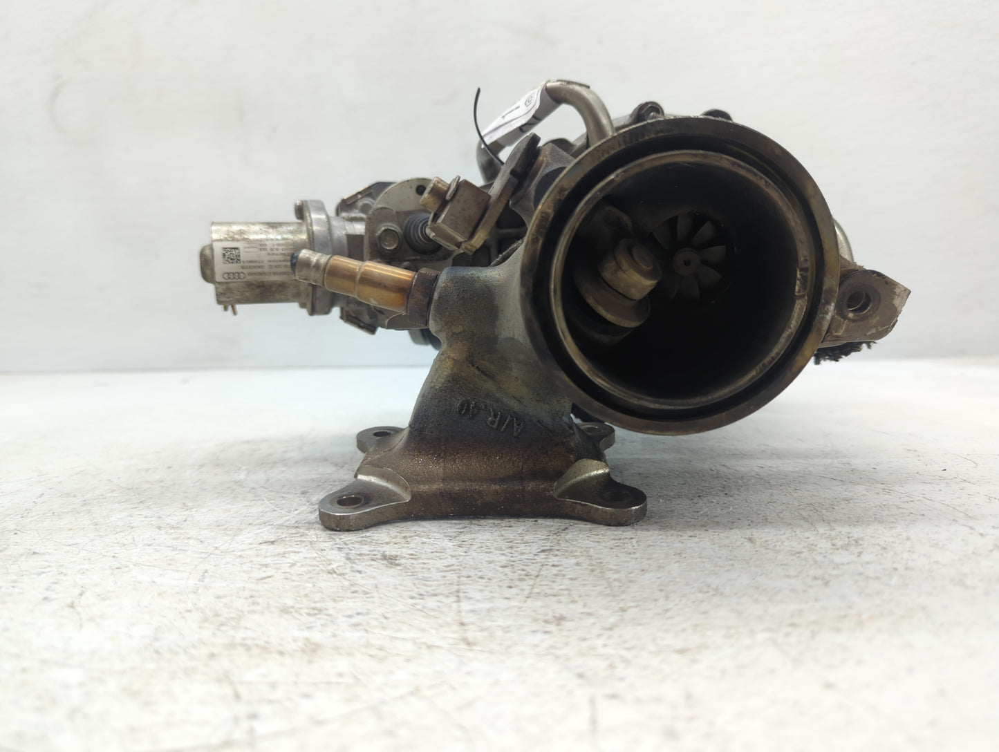 2018 Volkswagen Passat Turbocharger Exhaust Manifold With Turbo Charger - Oemusedautoparts1.com