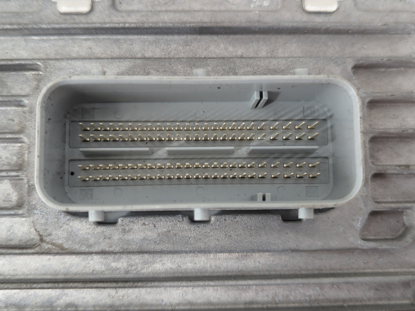 2016-2019 Dodge Journey PCM Engine Control Computer ECU ECM PCU OEM P/N:68259135AB Fits Fits 2016 2017 2018 2019 OEM Used Auto Parts