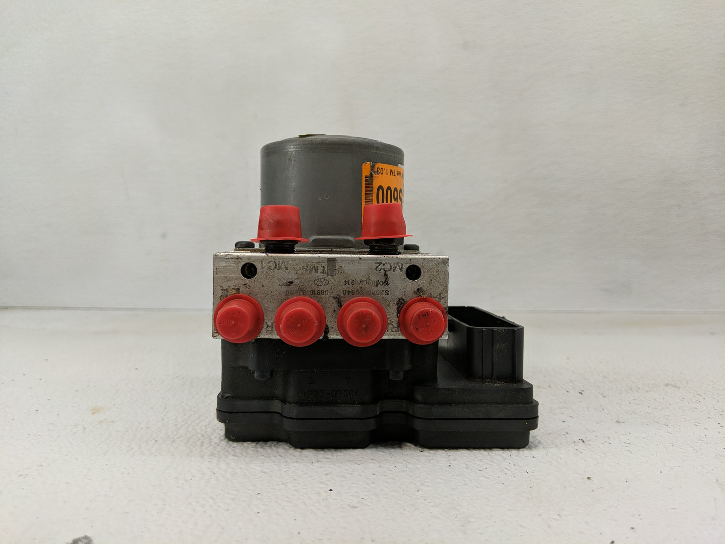 2019-2020 Hyundai Santa Fe ABS Pump Control Module Replacement P/N:58900-S2600 Fits Fits 2019 2020 OEM Used Auto Parts - Oem