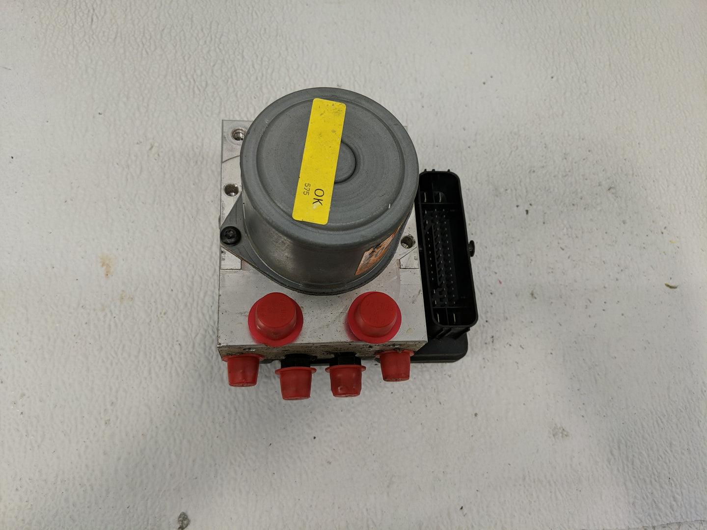 2019-2020 Hyundai Santa Fe ABS Pump Control Module Replacement P/N:58900-S2600 Fits Fits 2019 2020 OEM Used Auto Parts - Oem