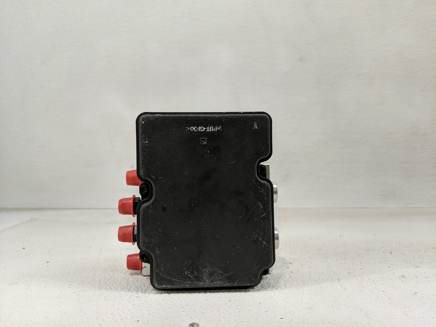 2019-2020 Hyundai Santa Fe ABS Pump Control Module Replacement P/N:58900-S2600 Fits Fits 2019 2020 OEM Used Auto Parts - Oem