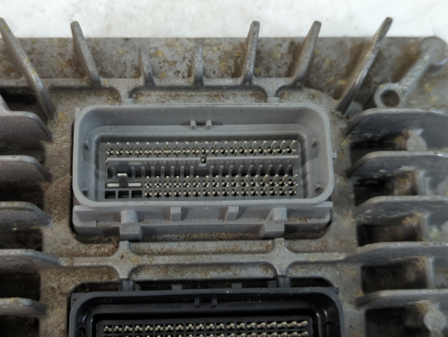2013-2016 Gmc Terrain PCM Engine Control Computer ECU ECM PCU OEM P/N:12655476 Fits Fits 2013 2014 2015 2016 OEM Used Auto Parts - Oemusedautoparts1.com