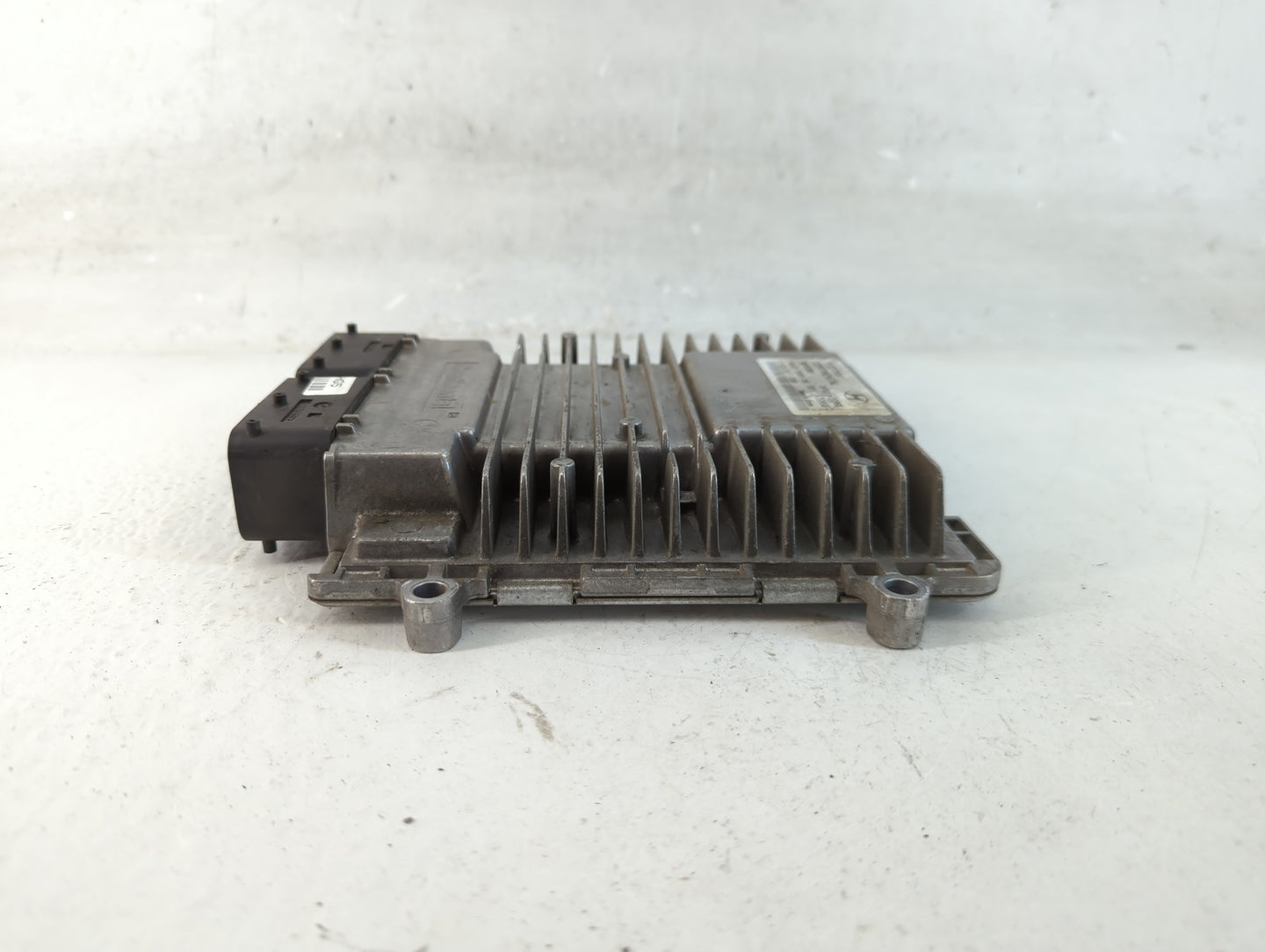 2011-2014 Hyundai Sonata PCM Engine Control Computer ECU ECM PCU OEM P/N:39111-2G663 39101-2G663 Fits Fits 2011 2012 2013 2014 OEM Used Auto Parts - Oemusedautoparts1.com