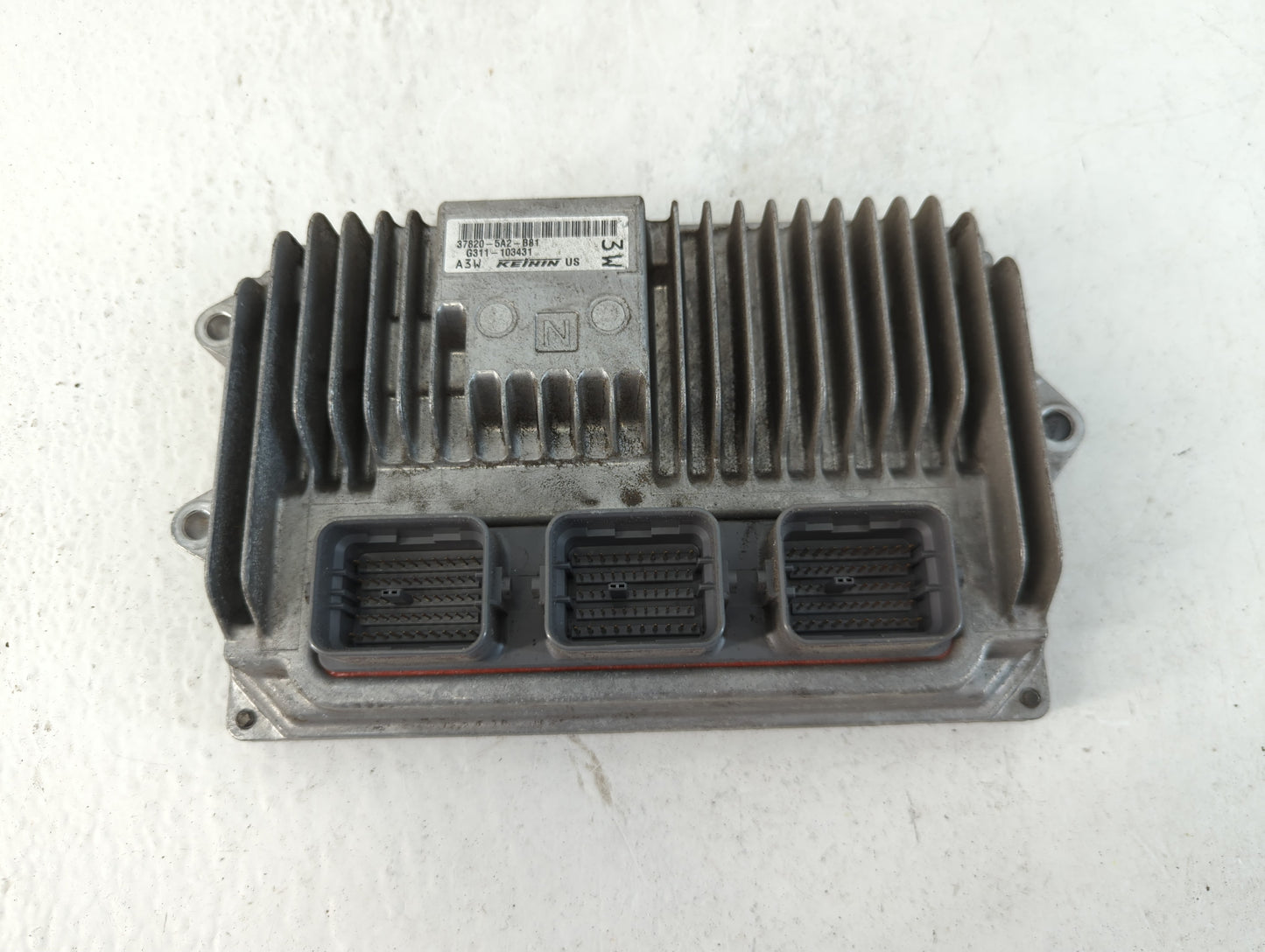 2014 Honda Accord PCM Engine Control Computer ECU ECM PCU OEM P/N:37820-5A2-B81 G311-103929, 37820-5A2-B82 Fits OEM Used Auto Parts - Oemusedautoparts1.com