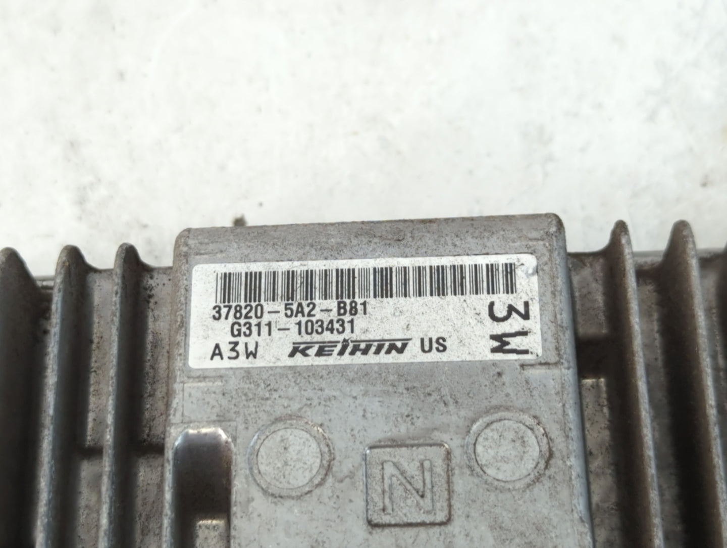 2014 Honda Accord PCM Engine Control Computer ECU ECM PCU OEM P/N:37820-5A2-B81 G311-103929, 37820-5A2-B82 Fits OEM Used Auto Parts - Oemusedautoparts1.com