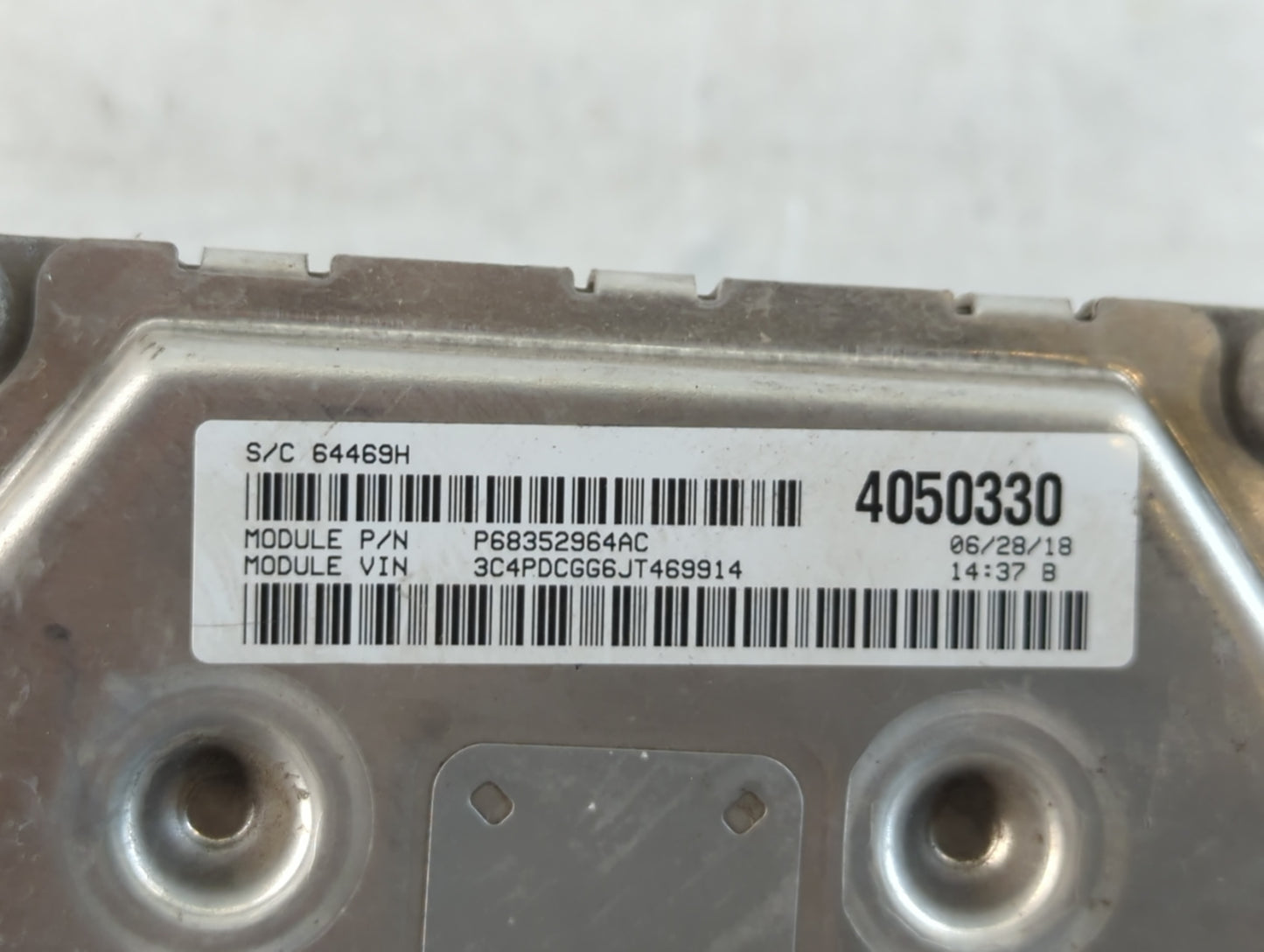 2016-2019 Dodge Journey PCM Engine Control Computer ECU ECM PCU OEM P/N:P68259135AB P68352965AB Fits Fits 2016 2017 2018 2019 OEM Used Auto Parts