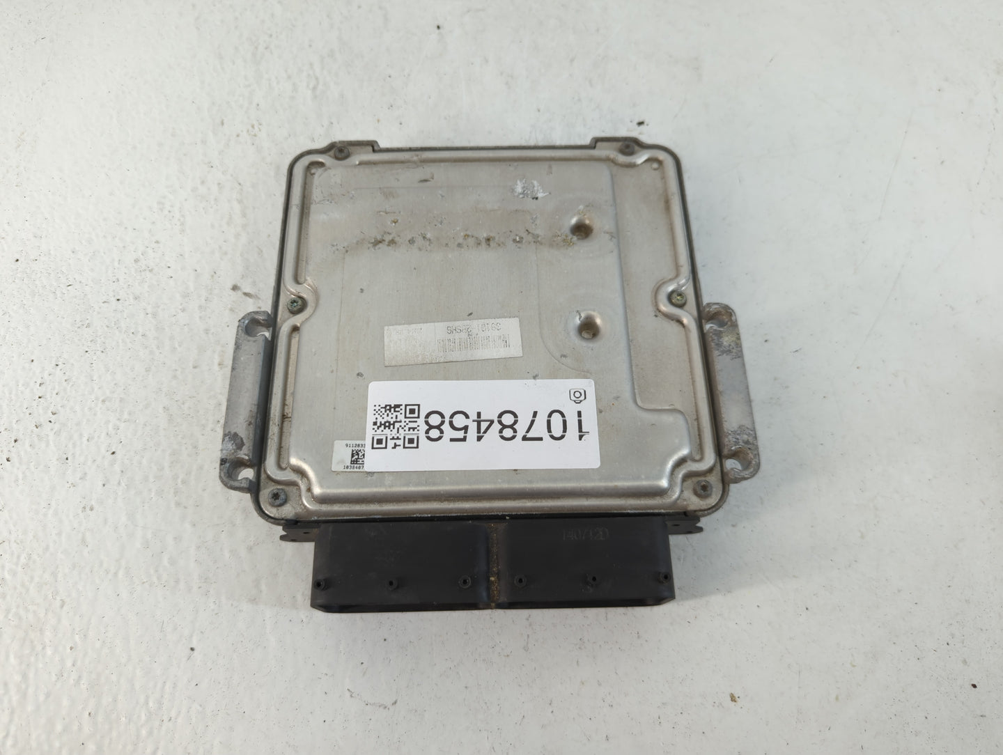 2015 Kia Soul PCM Engine Control Computer ECU ECM PCU OEM P/N:39110-2BSH6 1 038 407 363, FNU6ES00600, 9001120414KA Fits OEM Used Auto Parts - Oemusedautoparts1.com