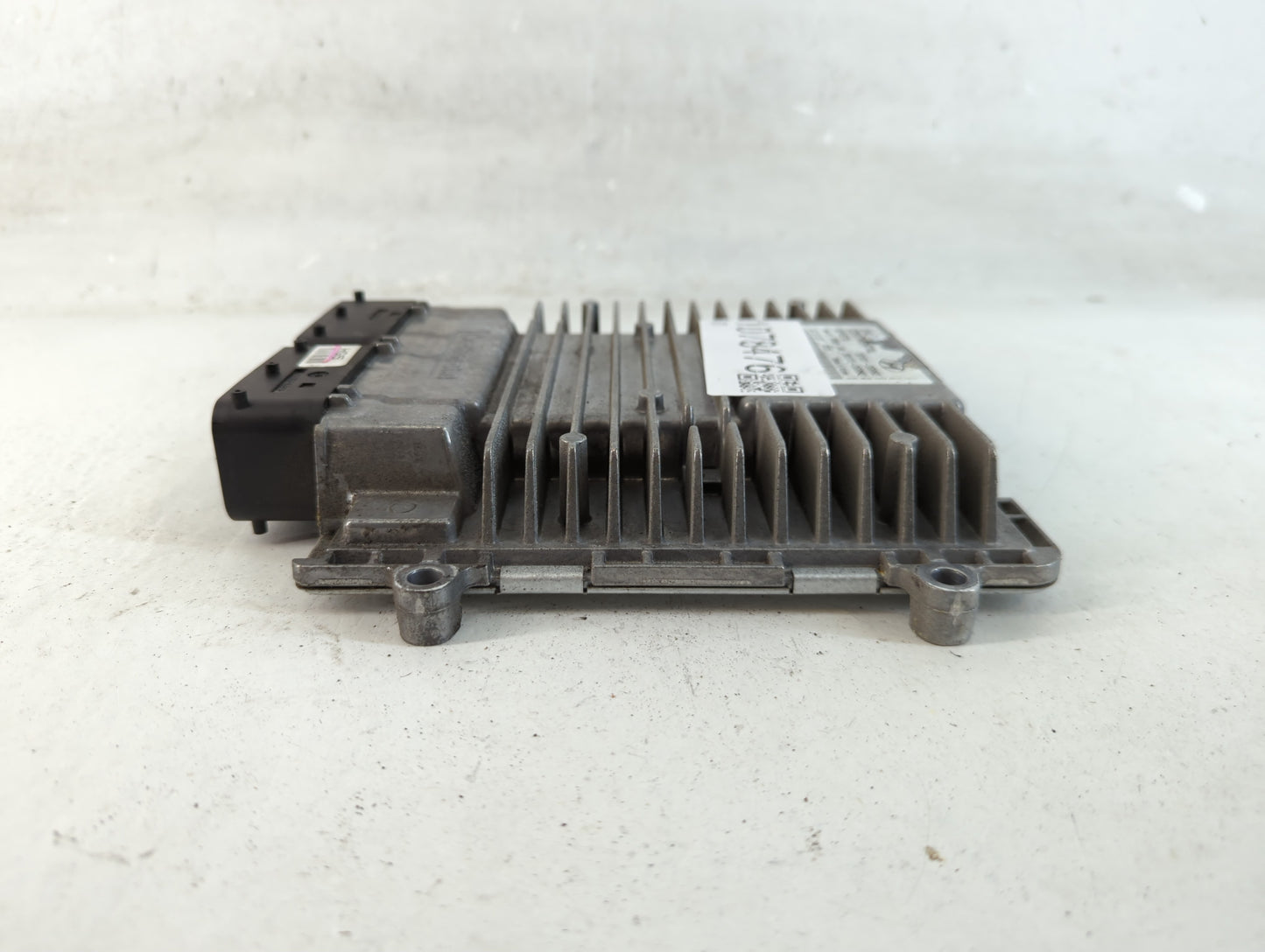 2011-2014 Hyundai Sonata PCM Engine Control Computer ECU ECM PCU OEM P/N:39111-2G662 39101-2G662 Fits Fits 2011 2012 2013 2014 OEM Used Auto Parts - Oemusedautoparts1.com