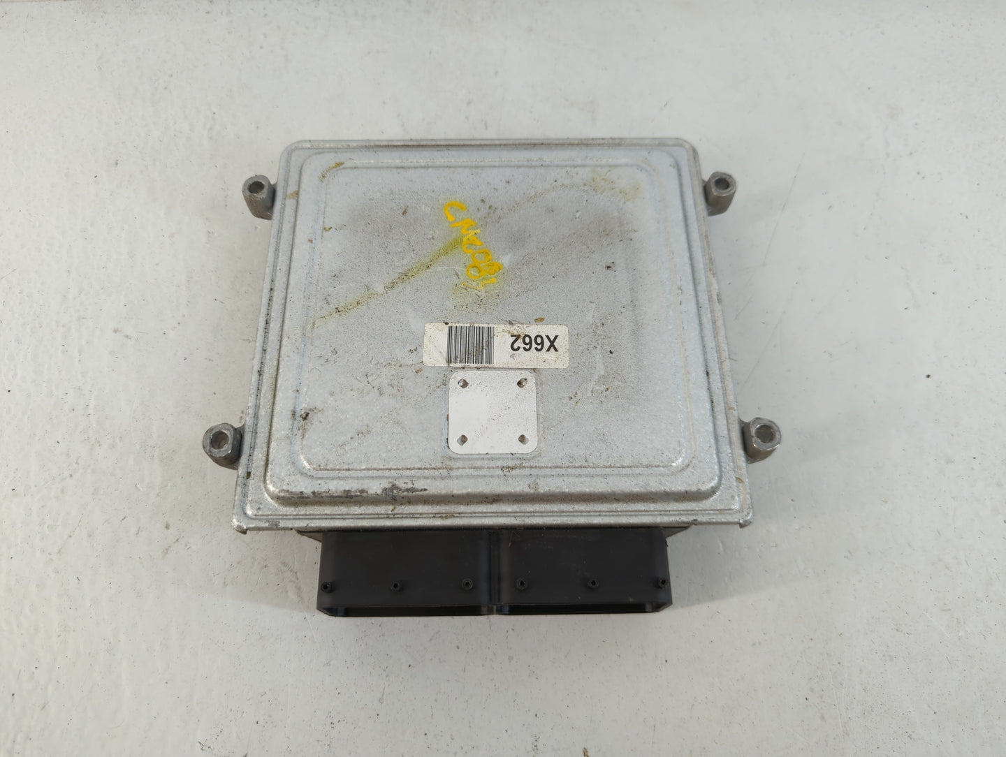 2011-2014 Hyundai Sonata PCM Engine Control Computer ECU ECM PCU OEM P/N:39111-2G662 39101-2G662 Fits Fits 2011 2012 2013 2014 OEM Used Auto Parts - Oemusedautoparts1.com