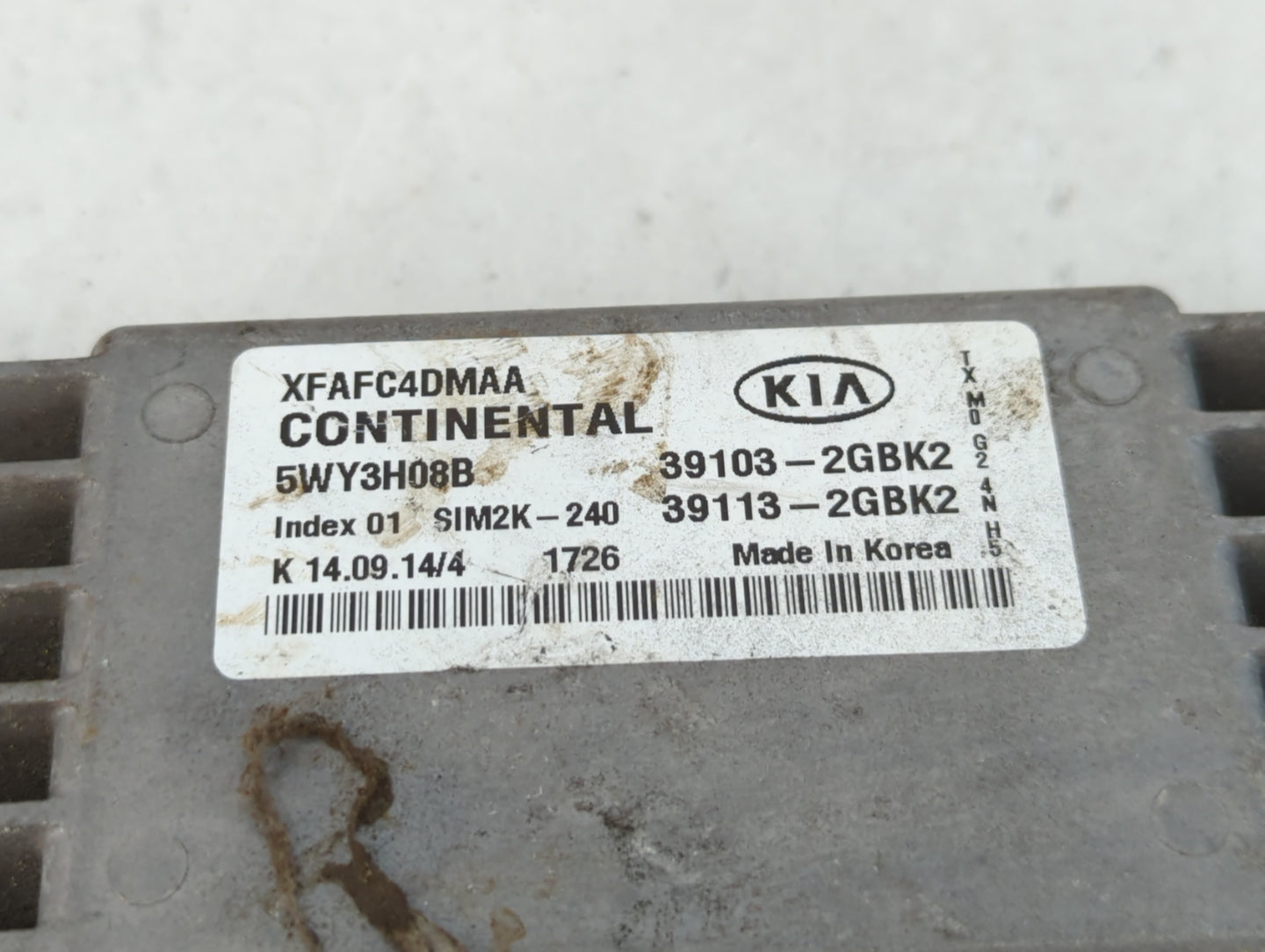 2014-2015 Kia Sorento PCM Engine Control Computer ECU ECM PCU OEM P/N:39103-2GBK2 Fits Fits 2014 2015 OEM Used Auto Parts - Oemusedautoparts1.com