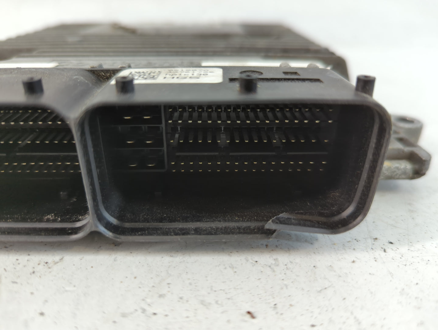 2014-2015 Kia Sorento PCM Engine Control Computer ECU ECM PCU OEM P/N:39103-2GBK2 Fits Fits 2014 2015 OEM Used Auto Parts - Oemusedautoparts1.com