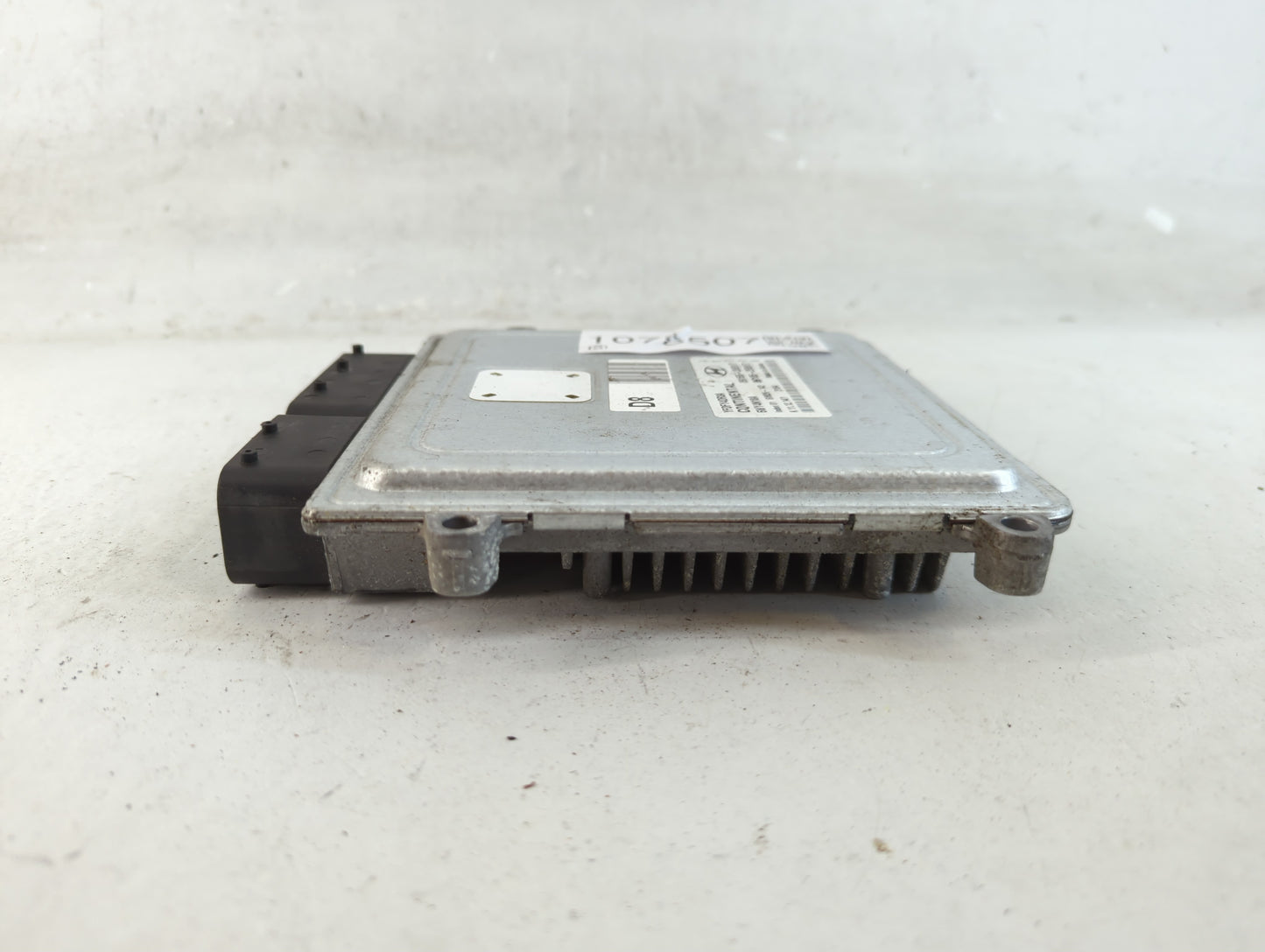 2011-2012 Hyundai Sonata PCM Engine Control Computer ECU ECM PCU OEM P/N:39105-2G917 39155-2G917 Fits Fits 2011 2012 OEM Used Auto Parts - Oemusedautoparts1.com