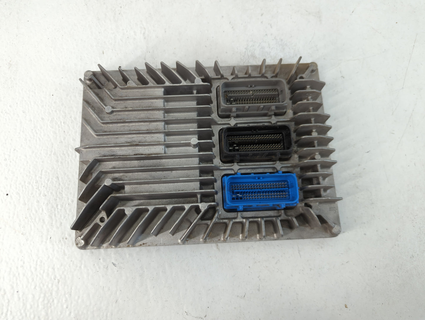 2017-2020 Chevrolet Impala PCM Engine Control Computer ECU ECM PCU OEM P/N:12694743 Fits Fits 2017 2018 2019 2020 OEM Used Auto Parts - Oemusedautoparts1.com