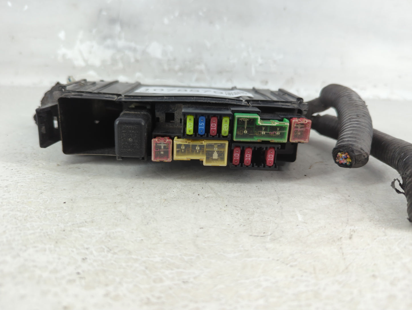 2013-2019 Nissan Sentra Fusebox Fuse Box Panel Relay Module P/N:24382 EW70B 7154-7223-30 Fits OEM Used Auto Parts - Oemusedautoparts1.com