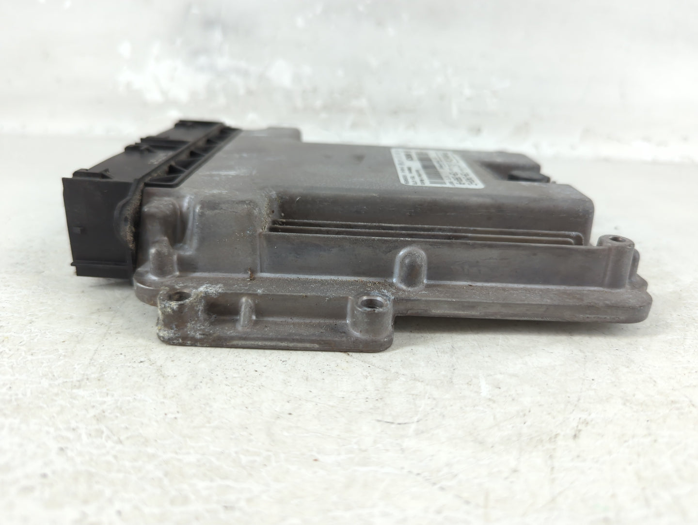 2014-2016 Ford Escape PCM Engine Control Computer ECU ECM PCU OEM P/N:FJ5A-12B684-BA FJ5A-12A650-EC Fits Fits 2014 2015 2016 OEM Used Auto Parts - Oemusedautoparts1.com