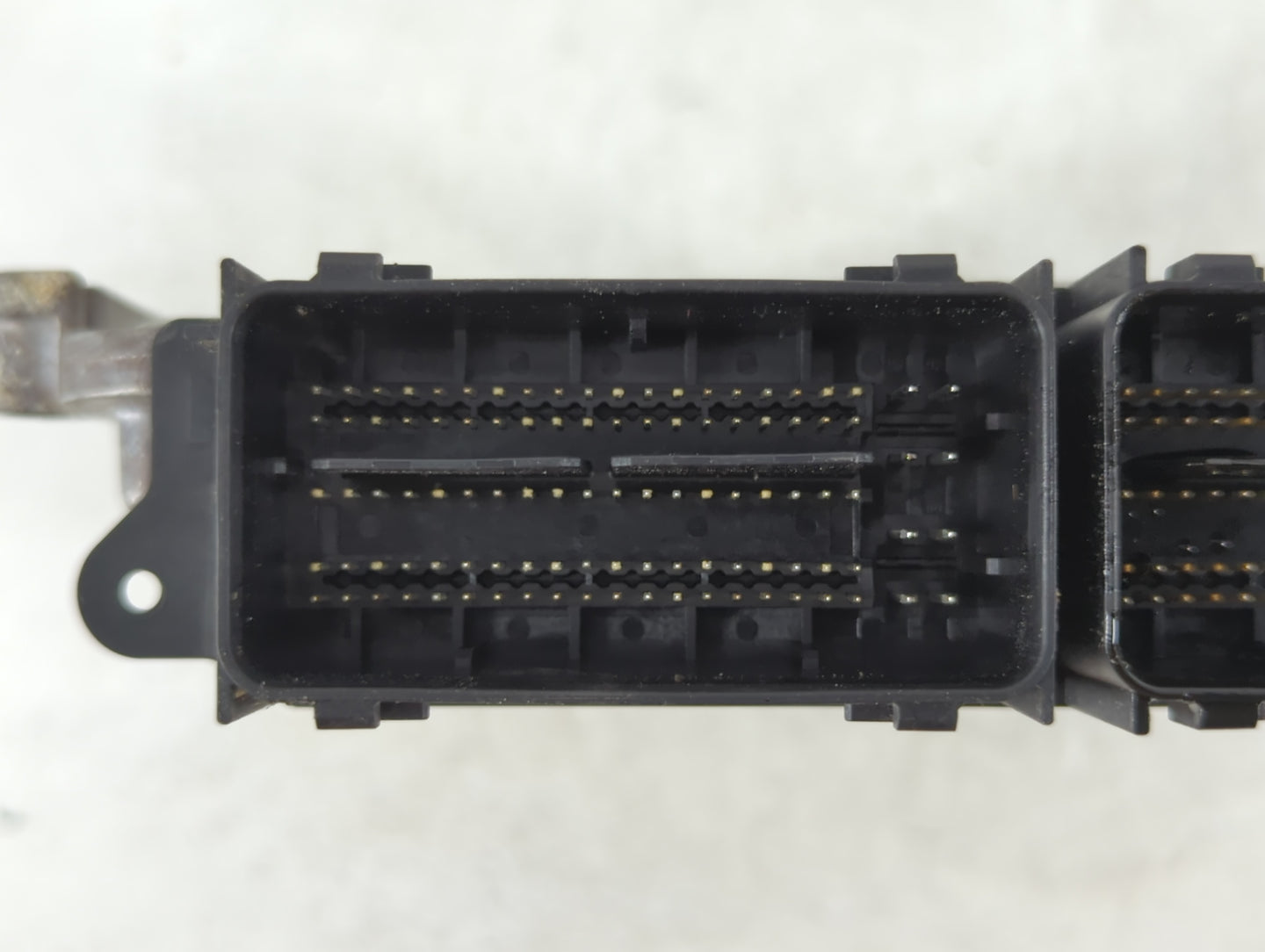 2014-2016 Ford Escape PCM Engine Control Computer ECU ECM PCU OEM P/N:FJ5A-12B684-BA FJ5A-12A650-EC Fits Fits 2014 2015 2016 OEM Used Auto Parts - Oemusedautoparts1.com