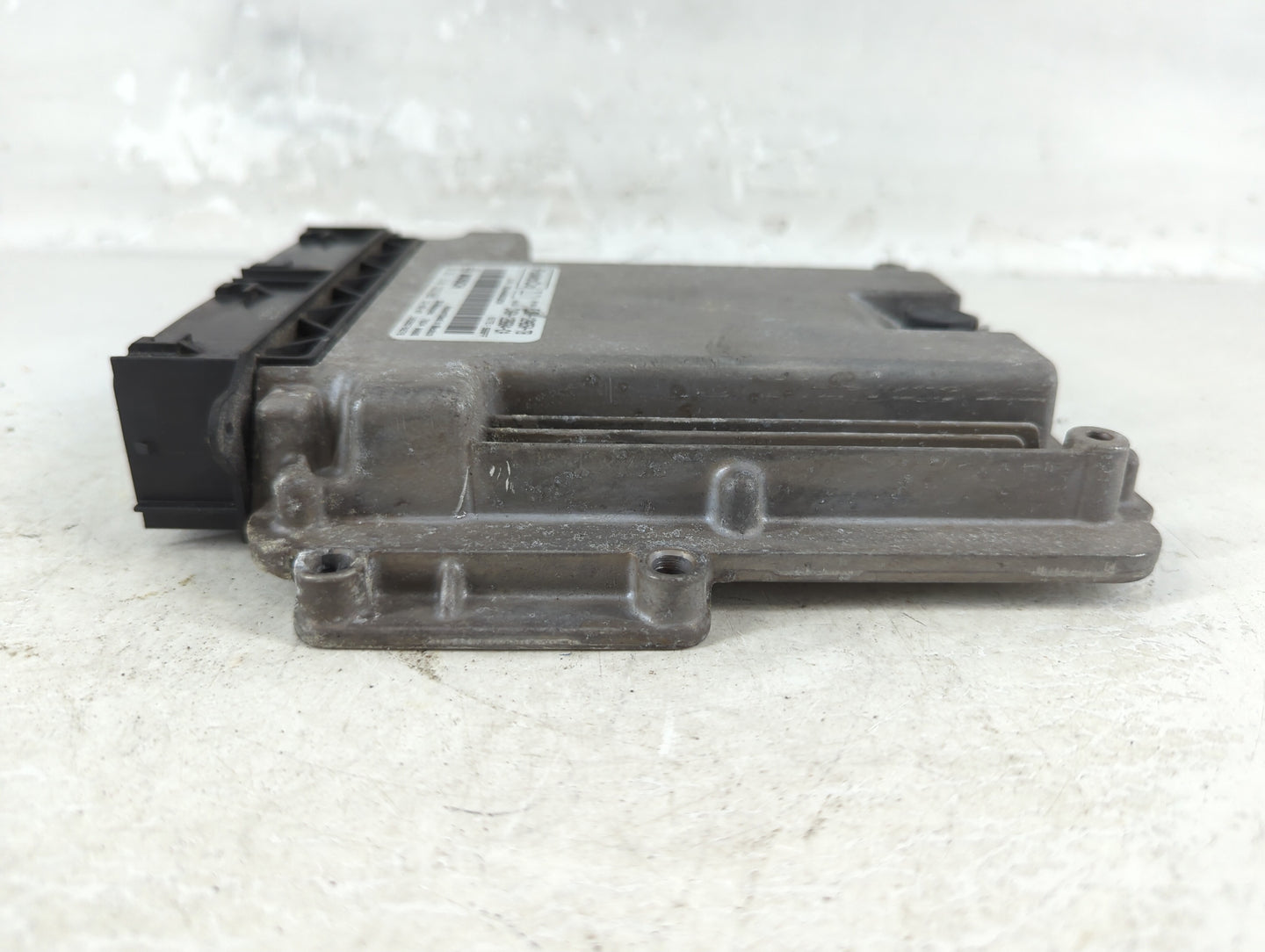 2014-2016 Ford Escape PCM Engine Control Computer ECU ECM PCU OEM P/N:EJ5A-12A650-TB CV6A-12B684-CA Fits Fits 2014 2015 2016 OEM Used Auto Parts - Oemusedautoparts1.com