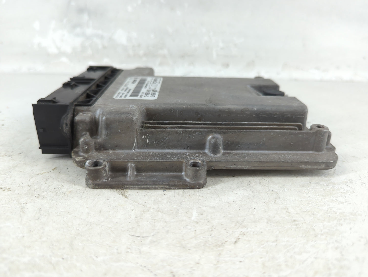 2014-2016 Ford Escape PCM Engine Control Computer ECU ECM PCU OEM P/N:EJ5A-12A650-TB CV6A-12B684-CA Fits Fits 2014 2015 2016 OEM Used Auto Parts - Oemusedautoparts1.com