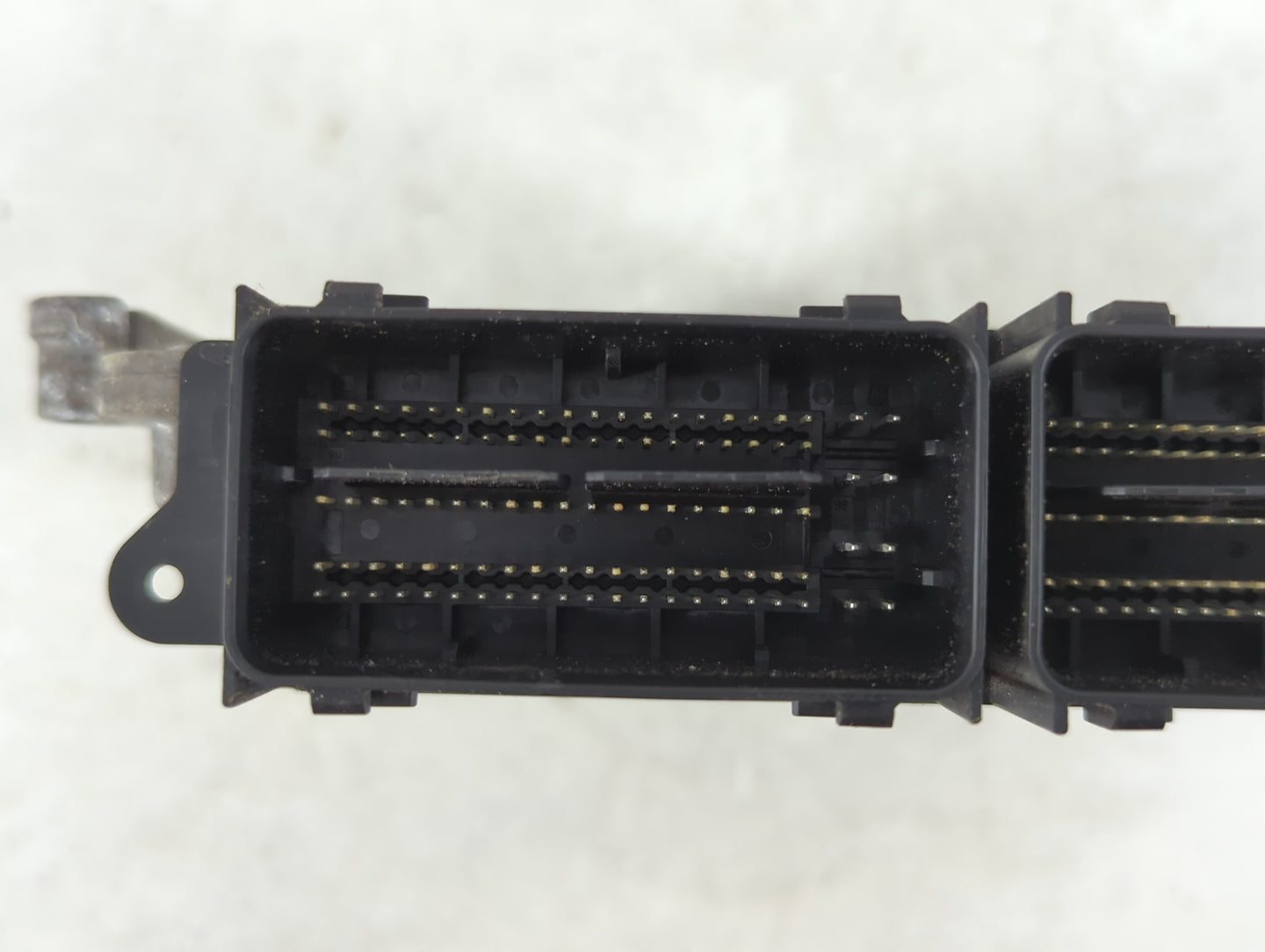 2014-2016 Ford Escape PCM Engine Control Computer ECU ECM PCU OEM P/N:EJ5A-12A650-TB CV6A-12B684-CA Fits Fits 2014 2015 2016 OEM Used Auto Parts - Oemusedautoparts1.com