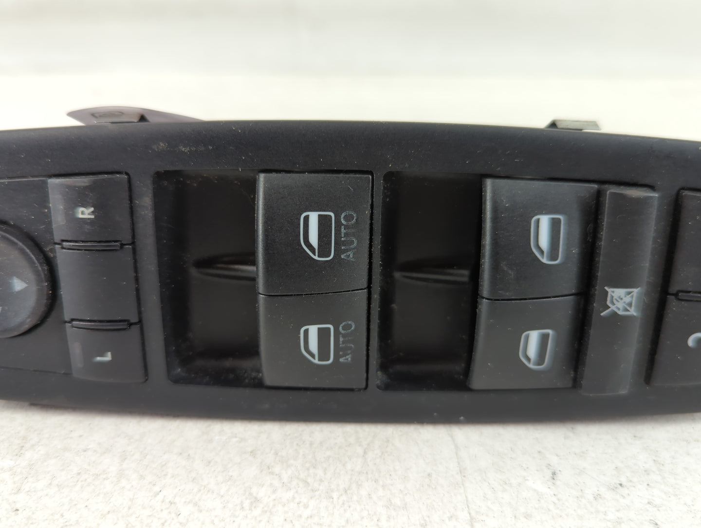2008-2011 Chrysler Town & Country Master Power Window Switch Replacement Driver Side Left P/N:04602535AB Fits OEM Used Auto Parts - Oemusedautoparts1.com