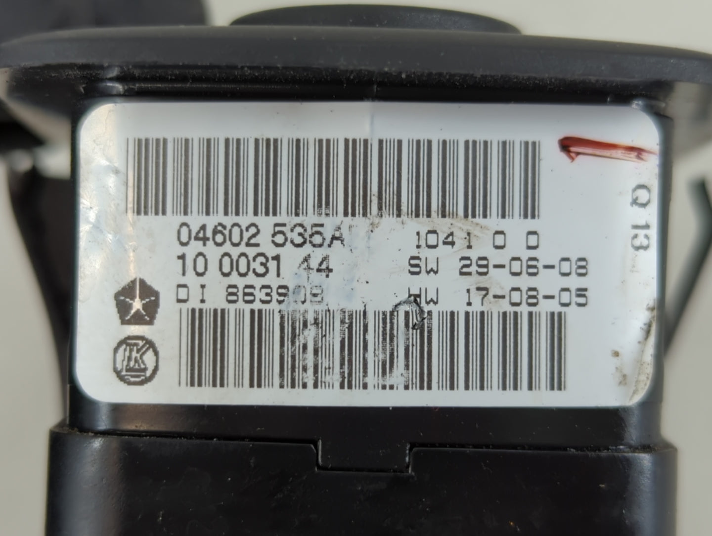 2008-2011 Chrysler Town & Country Master Power Window Switch Replacement Driver Side Left P/N:04602535AB Fits OEM Used Auto Parts - Oemusedautoparts1.com