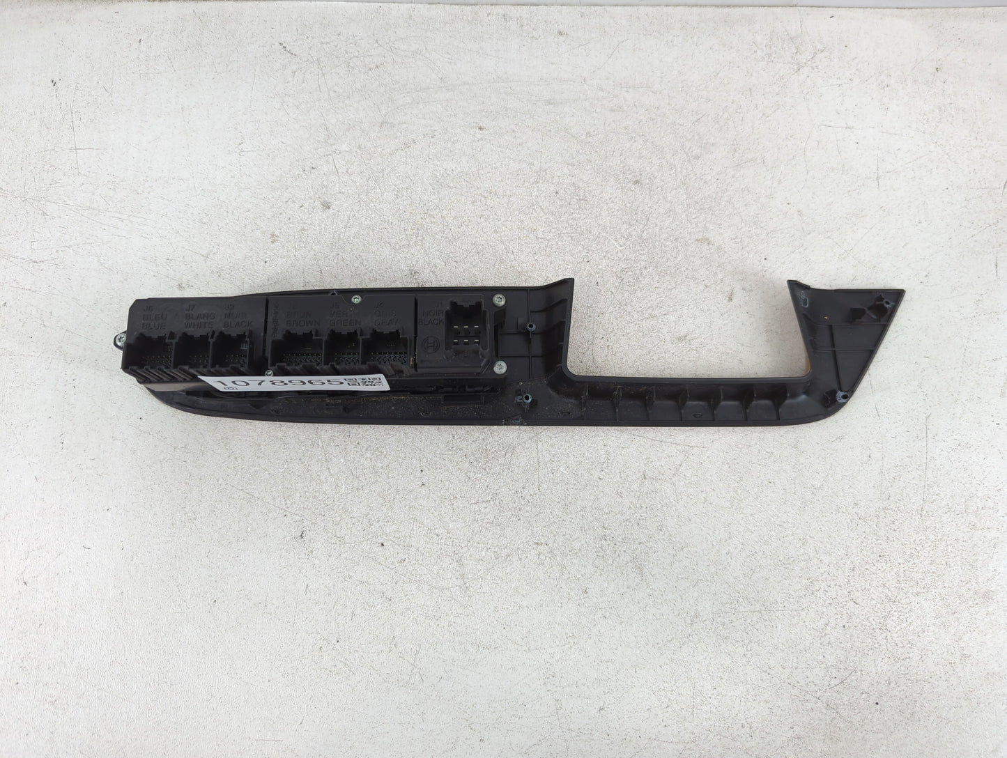 2010-2017 Buick Enclave Master Power Window Switch Replacement Driver Side Left P/N:20958436AA Fits OEM Used Auto Parts - Oemusedautoparts1.com