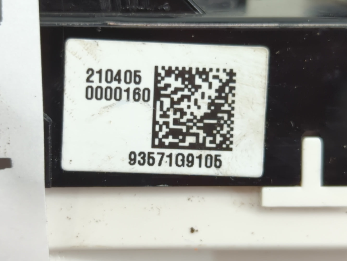 2019-2021 Genesis G70 Master Power Window Switch Replacement Driver Side Left P/N:93571G9105 Fits Fits 2019 2020 2021 OEM Used Auto Parts