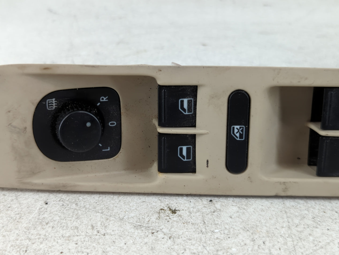 2007-2011 Volkswagen Eos Master Power Window Switch Replacement Driver Side Left P/N:1K0 959 565 K Fits OEM Used Auto Parts - Oemusedautoparts1.com