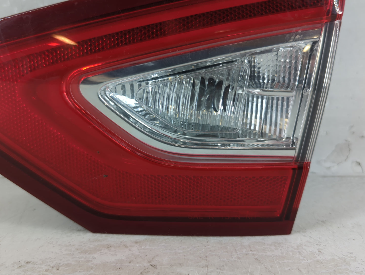 2013-2016 Ford Fusion Tail Light Assembly Passenger Right OEM P/N:DS73-13A602-BE Fits Fits 2013 2014 2015 2016 OEM Used Auto Parts - Oemusedautoparts1.com