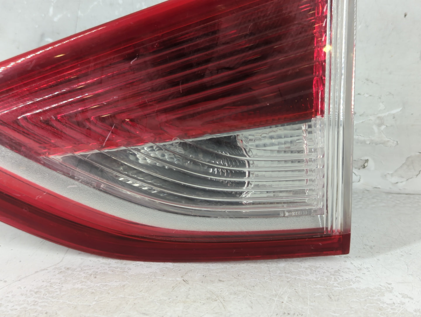 2013-2016 Ford Escape Tail Light Assembly Passenger Right OEM P/N:CJ54-13A602-A Fits Fits 2013 2014 2015 2016 OEM Used Auto Parts - Oemusedautoparts1.com