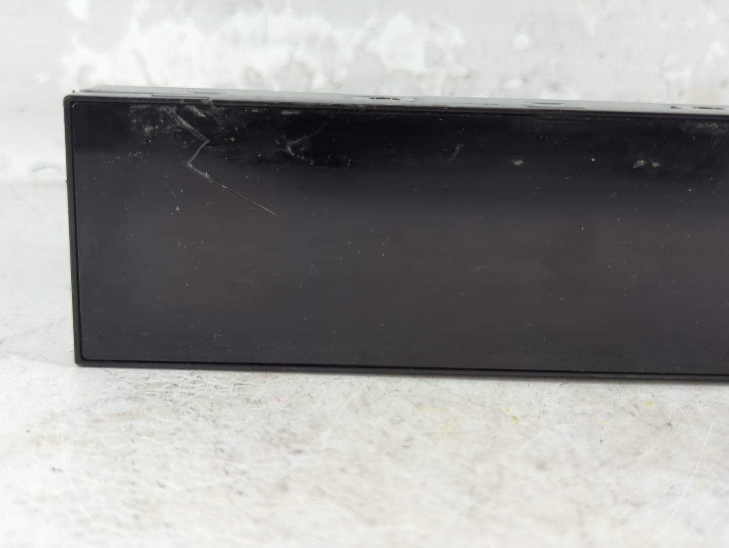 2011-2012 Ford Flex Radio AM FM Cd Player Receiver Replacement P/N:BA8T-19C116-AA Fits Fits 2011 2012 OEM Used Auto Parts - Oemusedautoparts1.com