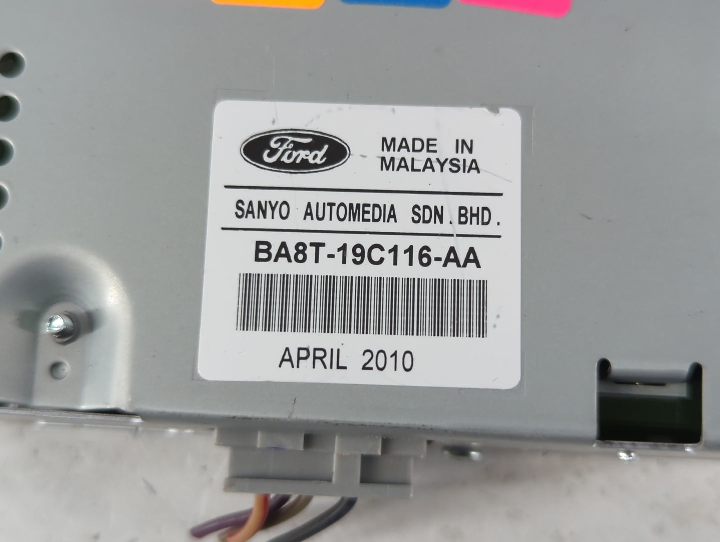 2011-2012 Ford Flex Radio AM FM Cd Player Receiver Replacement P/N:BA8T-19C116-AA Fits Fits 2011 2012 OEM Used Auto Parts - Oemusedautoparts1.com